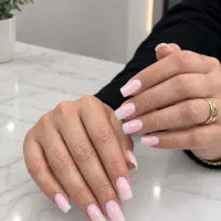 خدمات کاشت و ترمیم ناخن با آف ویژه