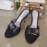 کفش مجلسی|کیف، کفش، کمربند|قم, باغ کرباسی|دیوار