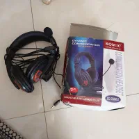 یک دستگاه هدفون سومیک