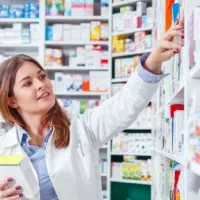 استخدام حسابدار  و مشاوره خانم در داروخانه