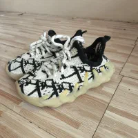 نیم بوت سایز 27 و کتونی اسپرت سایز 23|کفش و لباس بچه|فردیس, فردیس|دیوار