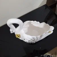 یک عدد قو تزئینی|مجسمه، تندیس، ماکت|تهران, صادقیه|دیوار