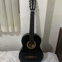 گیتار مشکی