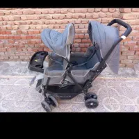 کالسکه دوقلو