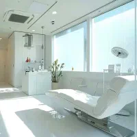 دعوت به همکاری از اپراتور لیزر خانمو منشی