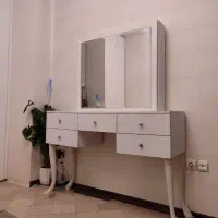 دراور پنج کشو همراه با اینه کشویی