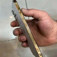 ایفون ۱۳پرومکس در حد|موبایل|میانه, |دیوار