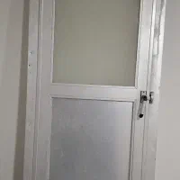 درب سرویس بهداشتی