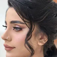 ارائه خدمات میکاپ vip و اقتصادی