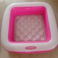 استخر بادی اینتکس و پمپ باد دستی