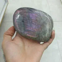 فروش سنگ قیمتی و نیمه قیمتی لابرادوریت کم یاب