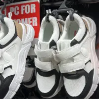 کتانی اورجینال امارات زیر قیمت فوری|کیف، کفش، کمربند|اردبیل, |دیوار