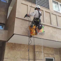 کار درارتفاع باطناب بدون داربست