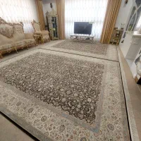 فرش۲ عدد ۱۲ متری  ساعت و بوفه  میز تلویزیون