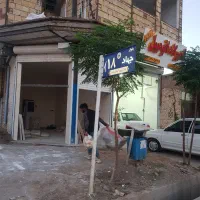 مغازه دو نبش