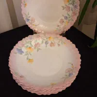 تعداد زیادی ظرف آرکوپال وغیره