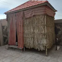 الاچیق . تخت