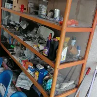 فروش ویترین فلزی، یک عدد میز پیشخوان و اتاق پرو|فروشگاه و مغازه|رشت, آب و برق|دیوار