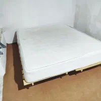 تشک و کف تخت