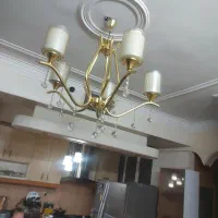یک جفت لوستر ۵ شاخه طلایی رنگ با آویز کریستال