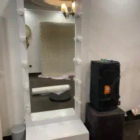 آینه چراغ دار با چراغ سالم با کشو