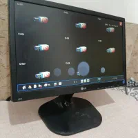 مانیتور دوربین و کامپوتر همرا با کابل برق و تصویر