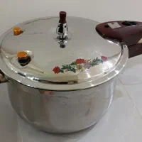 یک عدد دیگ زودپز درحد نو