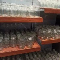 بانکه شیشه ای