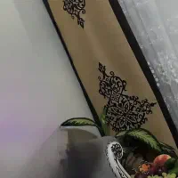 کنار پرده یا والان