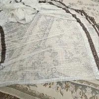 پرده تور  سالم و بدون هیچ پارگی و زدگی