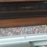 تخت دو نفره چوب گردو