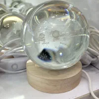 چراغ کریستالی شفاف با پایه چوبی|چراغ خواب و آباژور|یزد, |دیوار