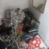 رگال،مانکن،چوب لباس،پوشاک فروشی