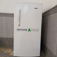 یخچال ایستکول