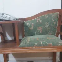 میز تلویزیون و صندلی تلفن وتلویزیون قدیمی