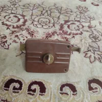 قفل درب حیاط