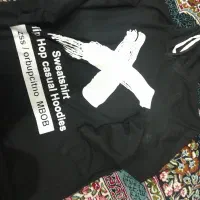 هودی کلاه دار