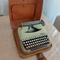 ماشین تایپ اریکا فارسی نویس آنتیک آلمانی