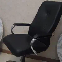 صندلی چرخدار اداری