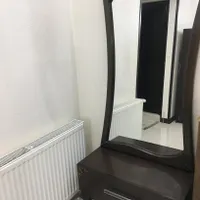 آینه کنسول نو و تمیز