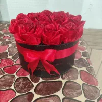 دسته گل ربانی وباکس پول|گل مصنوعی|شهرکرد, |دیوار