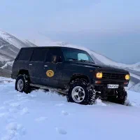 پاترول ۴در مشکی ۶ سیلندر