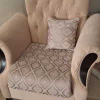 مبلمان 7نفره چوب وپاره کاملا سالم|مبلمان خانگی و میز عسلی|تهران, مینی‌سیتی (شهرک نفت)|دیوار