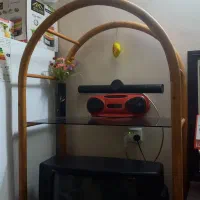 تلویزیون و زیر تلویزیونی