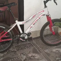 دوچرخه نیاز به تعمیر داره