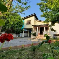 یه-ویلاباغ-پیلوت-جنگلی220متری-مبله-کامل-زیرقیمته