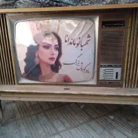 تلوزیون مبله قدیمی
