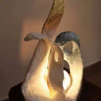 چراغ رومیزی هنری و دست‌ساز