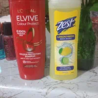 فروش لوازم آرایشی  و ماکسی طرح دار زنانه