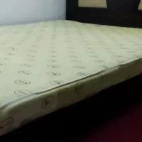 تختخواب دو نفره باتشک|تخت و سرویس خواب|اراک, |دیوار